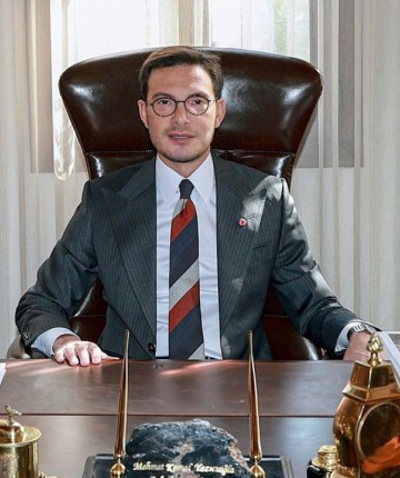 Belediye Başkanı'nın makam odasında dinleme cihazı bulundu: 2 kişi tutuklandı