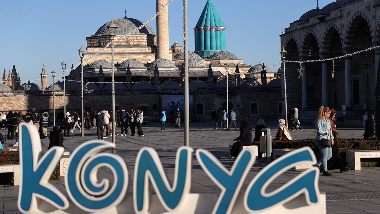 Mevlana şehrinde "Şebiarus" yoğunluğu devam ediyor