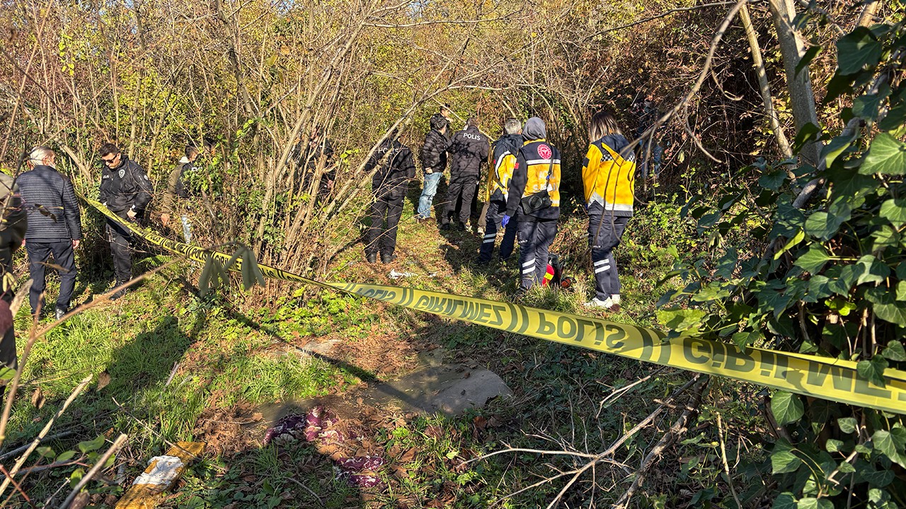 Kız arkadaşı tarafından çalılıkların arasında ölü bulundu