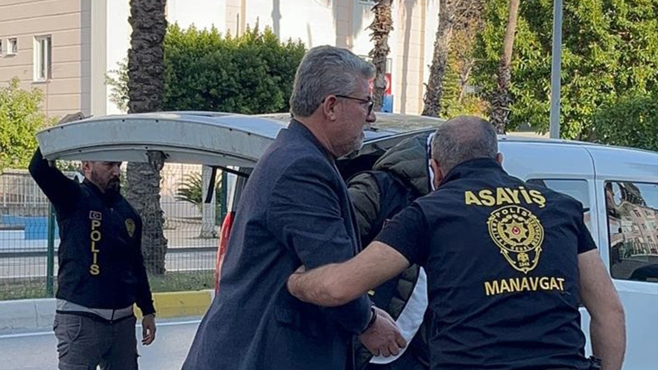 Tartıştığı 2 kişiyi tabancayla öldüren tekel bayi işletmecisi tutuklandı