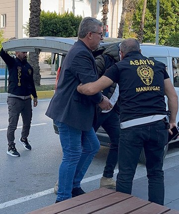 Tartıştığı 2 kişiyi tabancayla öldüren tekel bayi işletmecisi tutuklandı