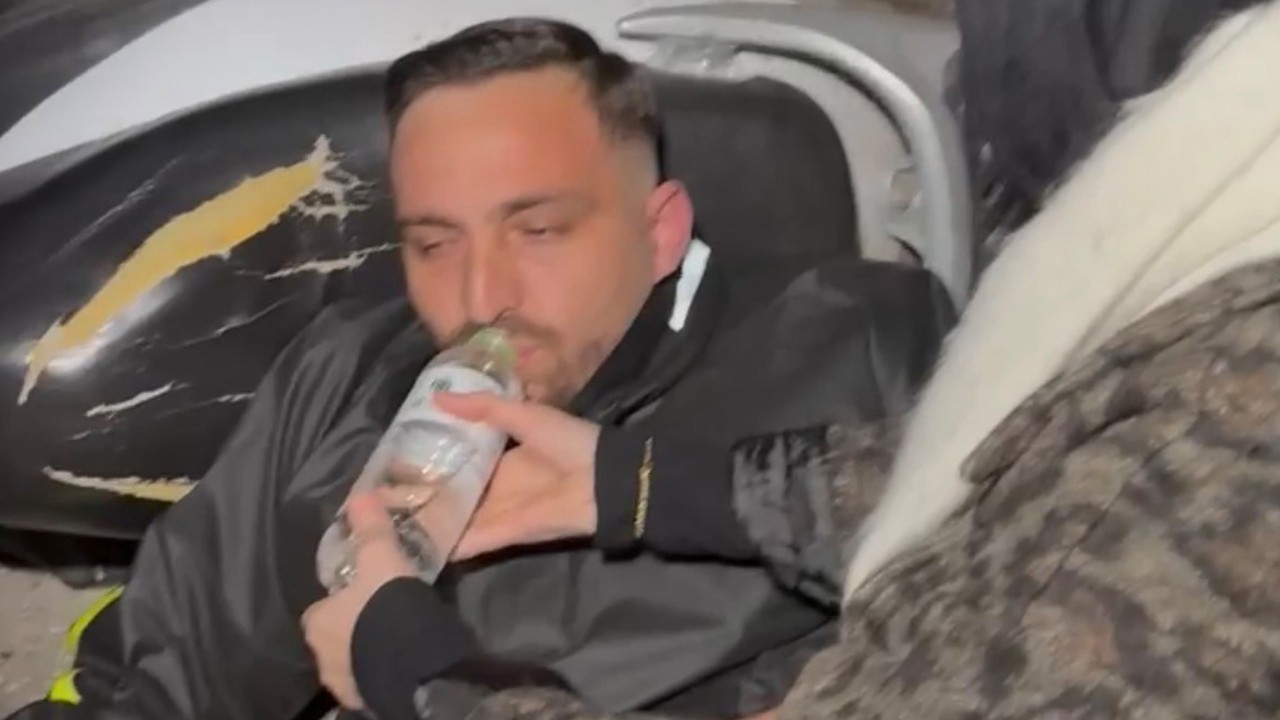 'Kaza yaptım' dedi, evlilik teklifiyle sürpriz yaptı! O anlar böyle kaydedildi