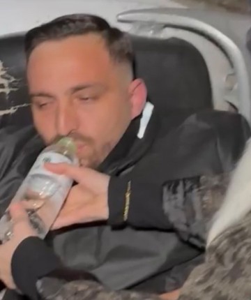 'Kaza yaptım' dedi, evlilik teklifiyle sürpriz yaptı! O anlar böyle kaydedildi