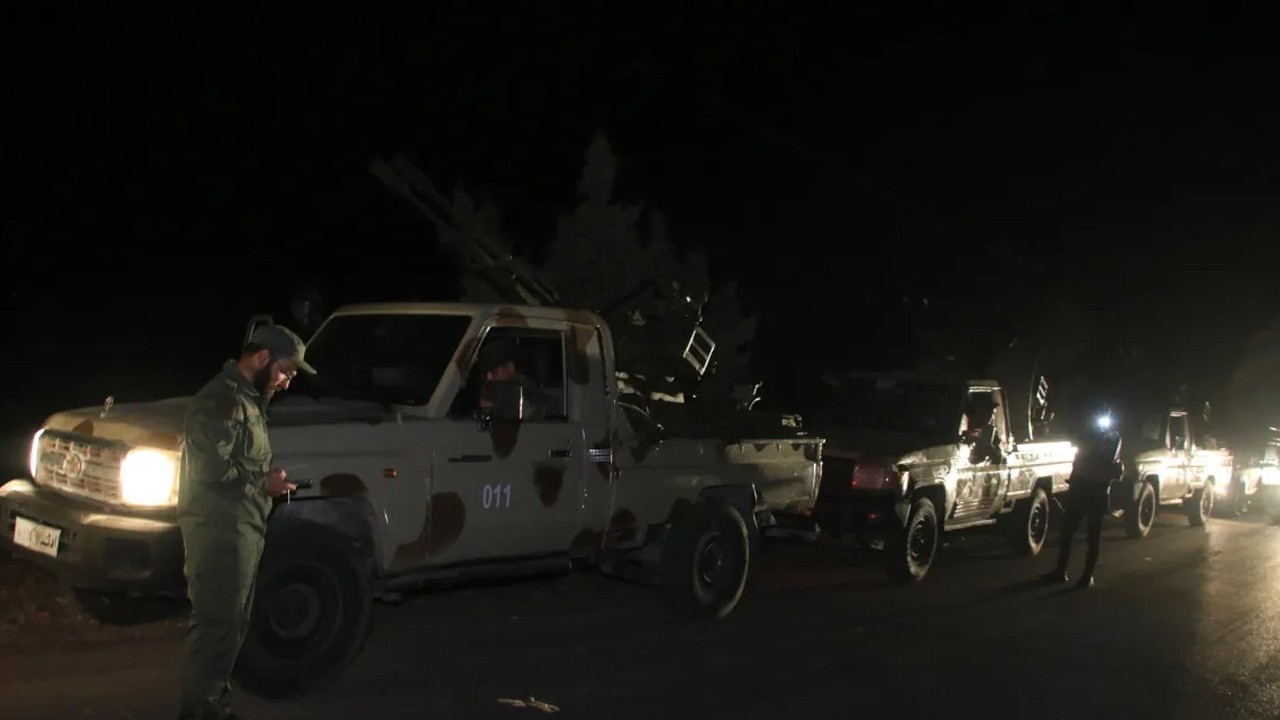 Suveyda’da silahlar yeniden konuştu: Güvenlik güçleri ile yasa dışı gruplar çatıştı