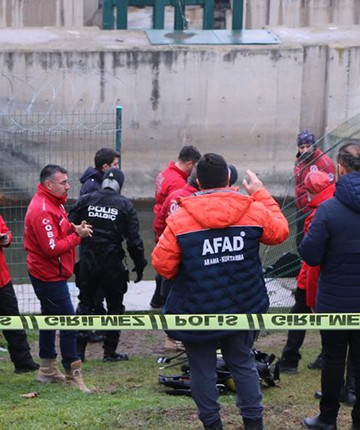 7 gündür kayıp olarak aranan öğretmenin cesedi  bulundu