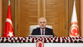 TBMM Başkanı Kurtulmuş: Hem dilimiz kardeşliği, barışı söyleyecek hem elimizdeki evraklar kardeşliği, barışı söyleyecek