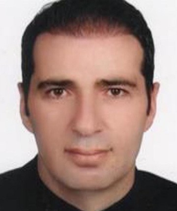 Kalp krizi geçiren öğretmen hayatını kaybetti