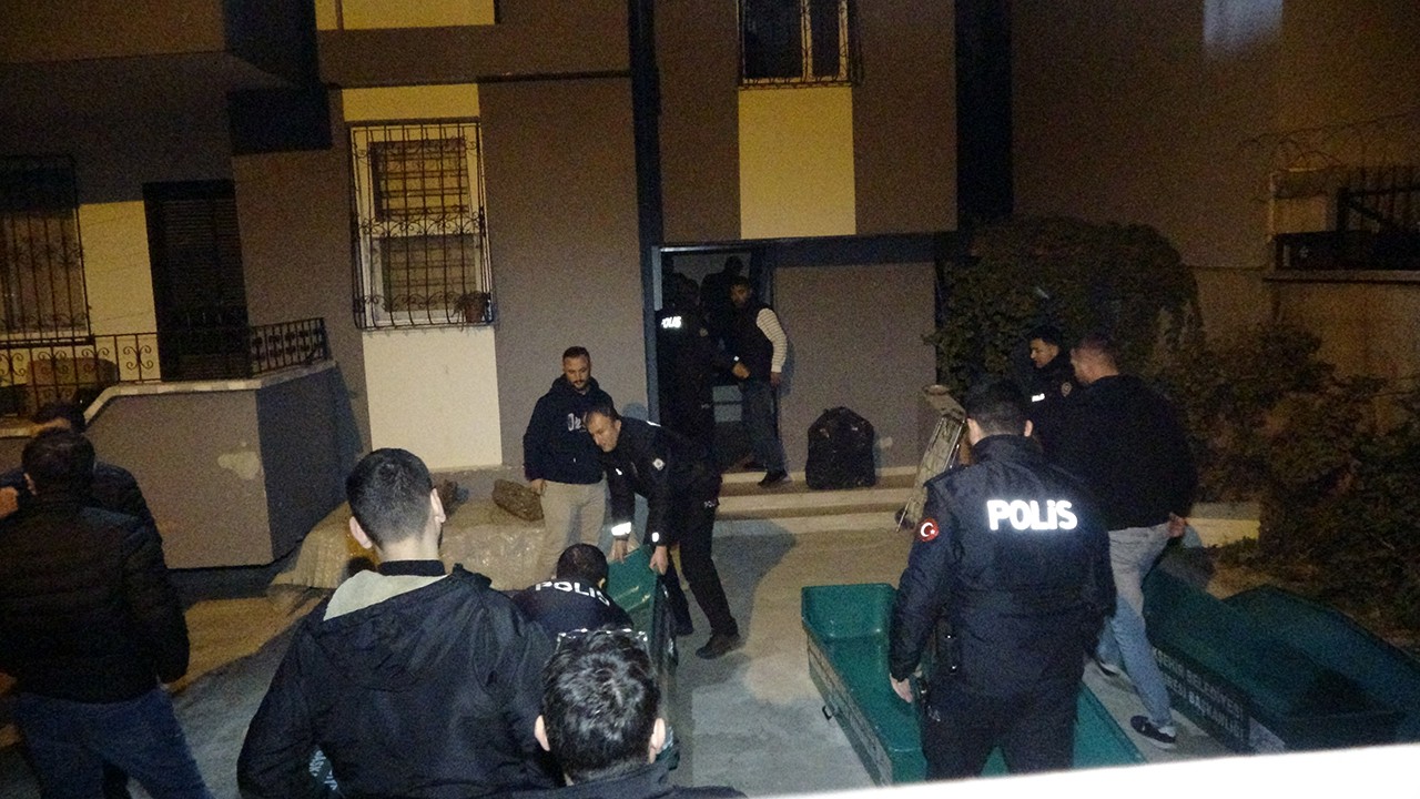 Kan donduran olay: Baba, çocuklarını öldürüp yaşamına son verdi