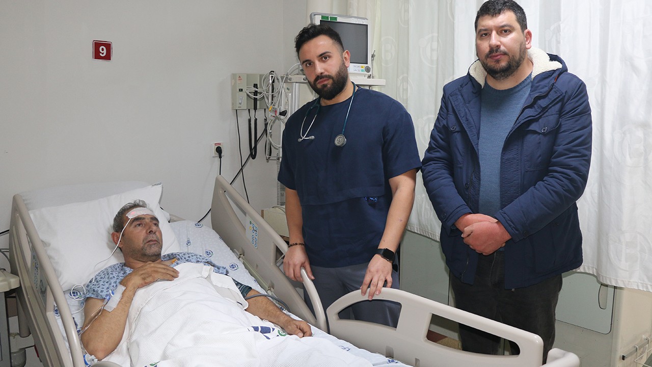 Suriye'de annenin öldüğü zehirlenme olayında baba ve oğluna Türkiye yardım eli uzattı