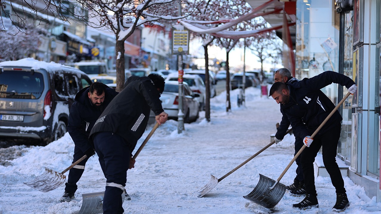 Sıfırın altında 30,3 dereceyle Türkiye'nin en soğuk ili oldu
