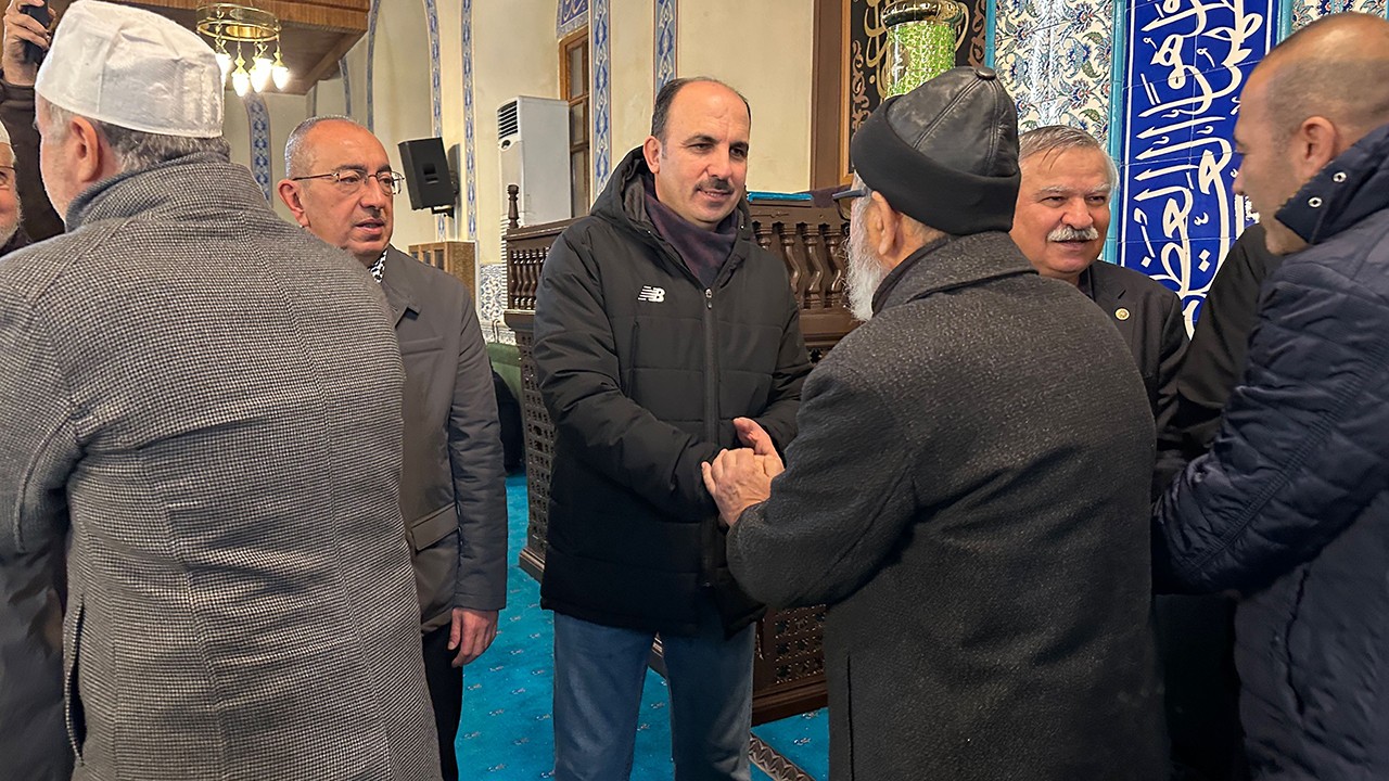 Başkan Altay, Filistin’e destek için yeni yılın ilk sabah namazında Konyalılarla buluştu