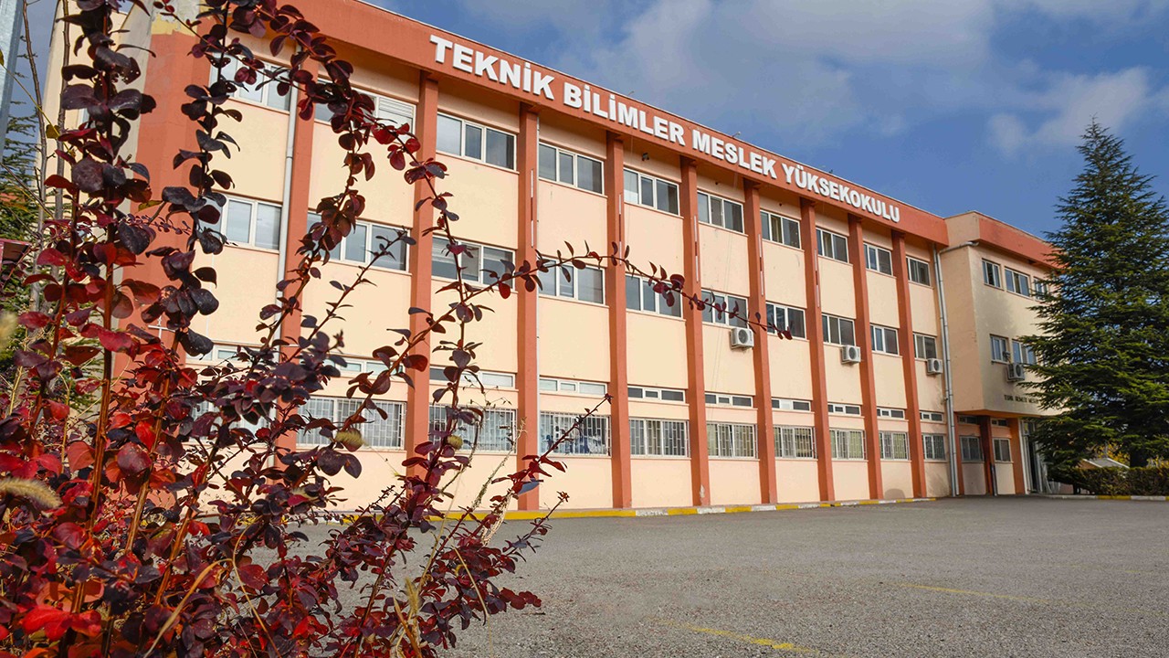 KTÜN Teknik Bilimler MYO’nun iki programı MEDEK tarafından akredite edildi