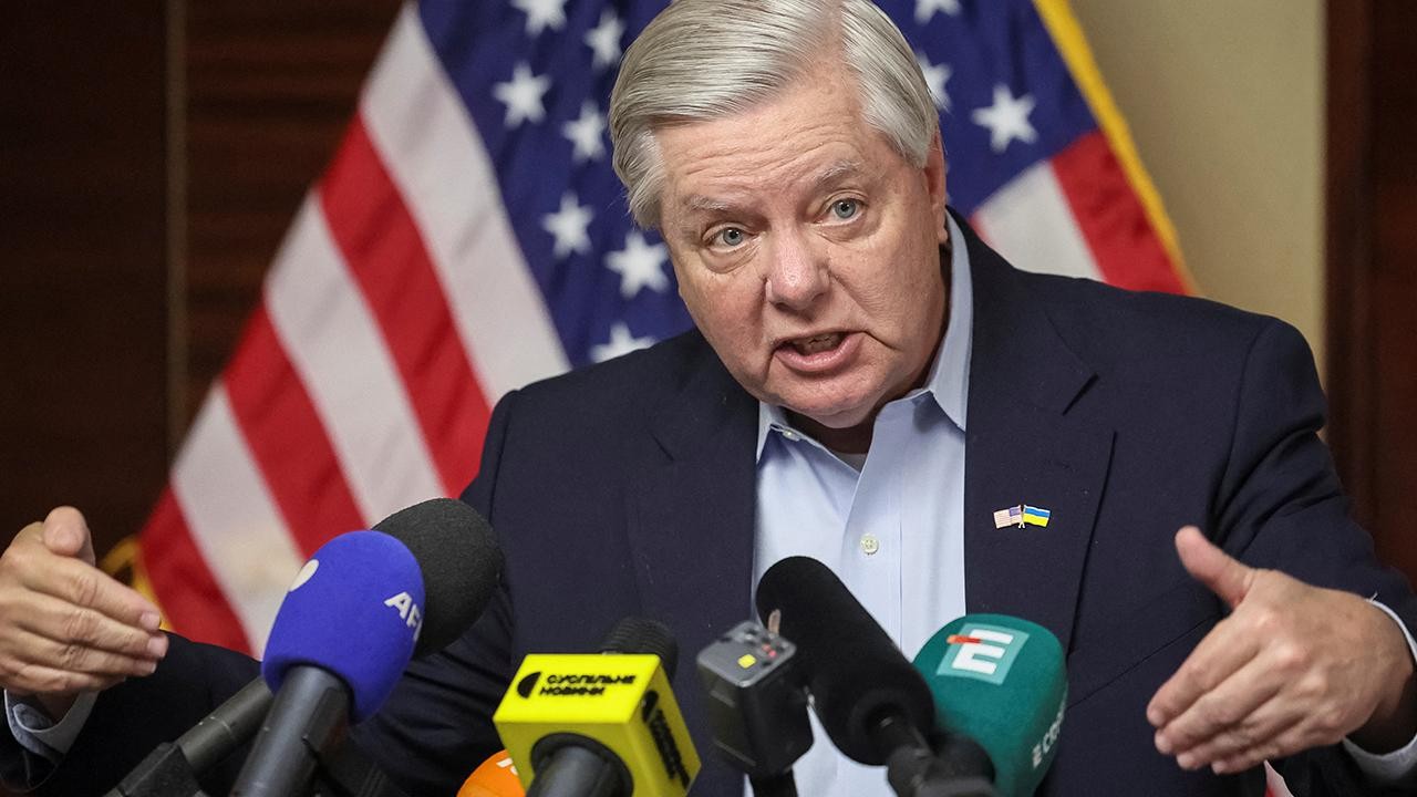 ABD'li Senatör'den Venezuela'nın ardından Küba ve İran'a gözdağı