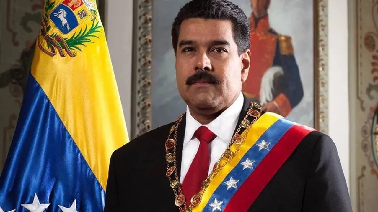 Venezuela'da 3 saatlik operasyon: 12 yıllık Maduro yönetimi devrildi