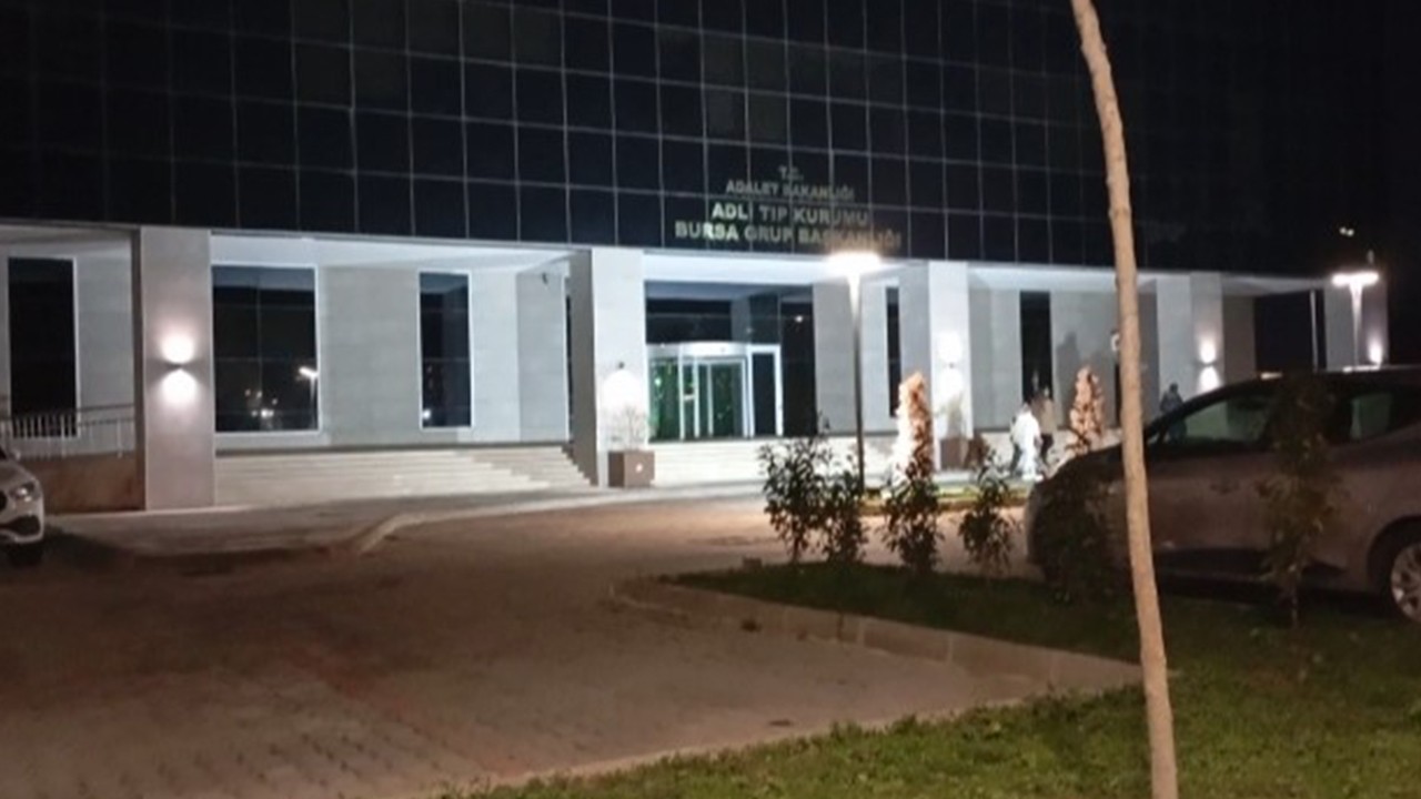 Elif Kumal'ın cenazesi Bursa Adli Tıp Kurumu'na getirildi