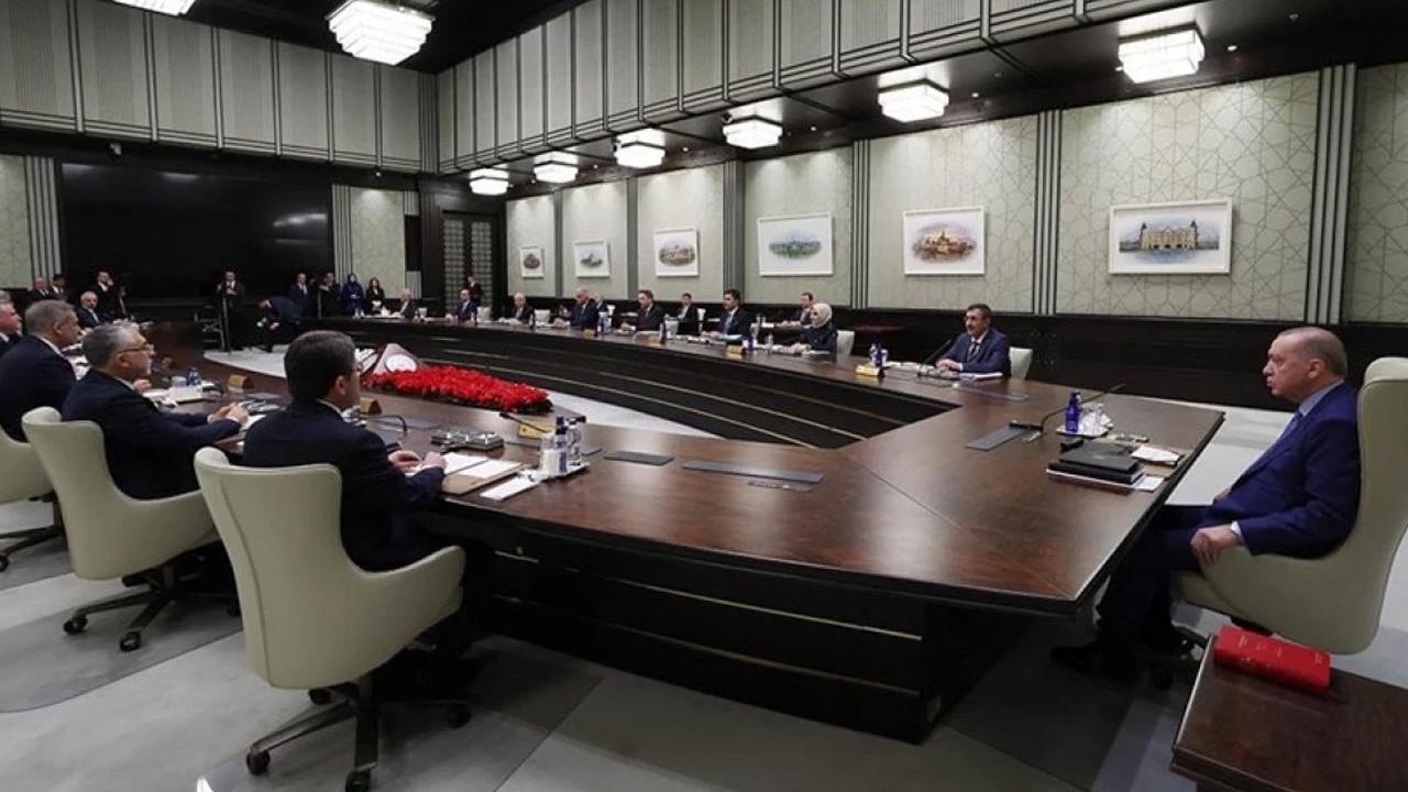 Yılın ilk kabine toplantısı Beştepe'de başladı