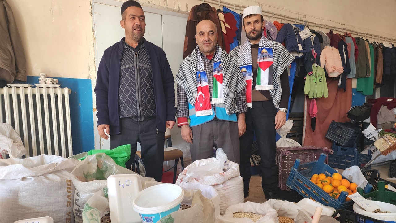 Güneysınır'da Filistin yararına hayır çarşısı açıldı