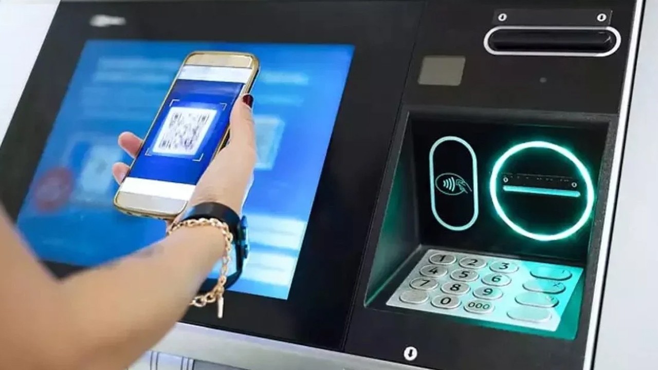 ATM’de QR kod kullananlar sakın düşmeyin! Uzmanlar uyardı