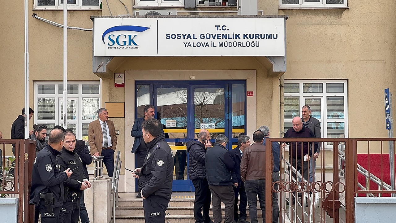 Silahlı saldırıya uğrayan Yalova SGK İl Müdürlüğü avukatı hayatını kaybetti