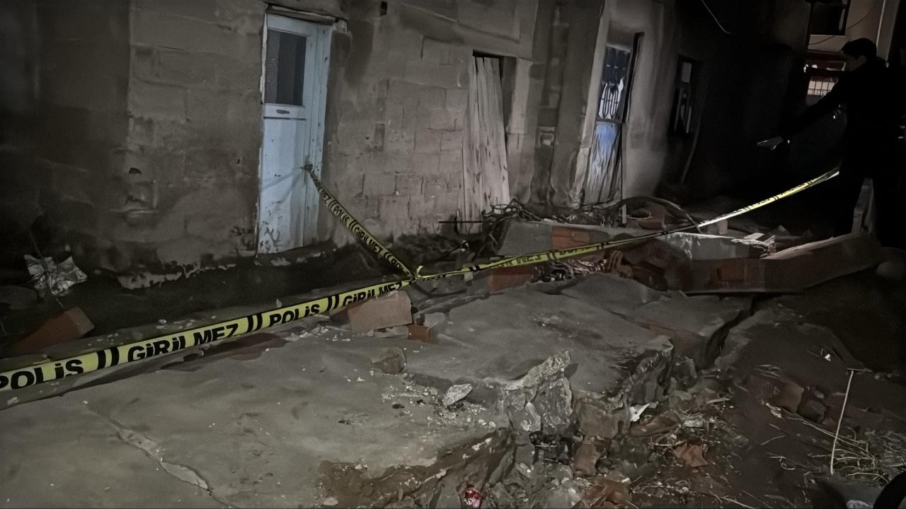 Lodos nedeniyle çöken duvarın altında kalan kişi hayatını kaybetti