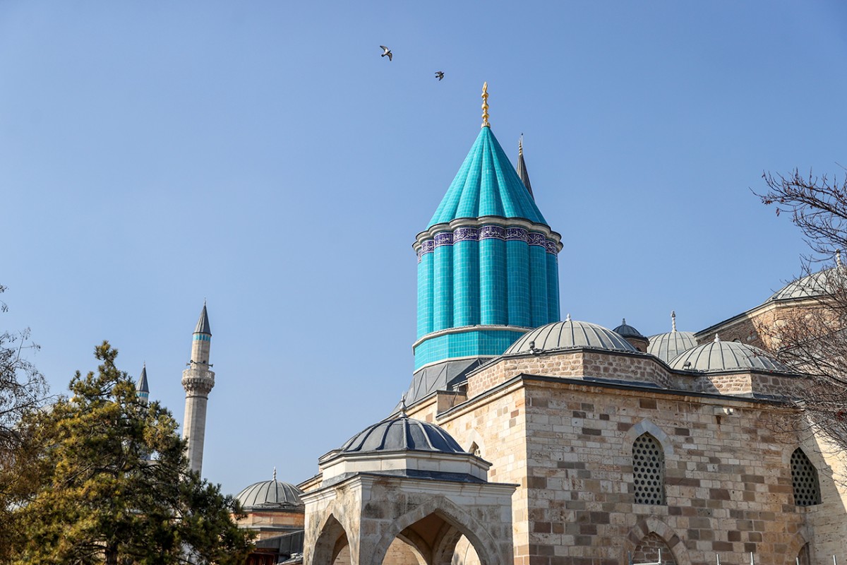 Mevlana Müzesi’nin koleksiyonuna Mevlevi dervişlerinin kullandığı 171 yeni parça eklendi