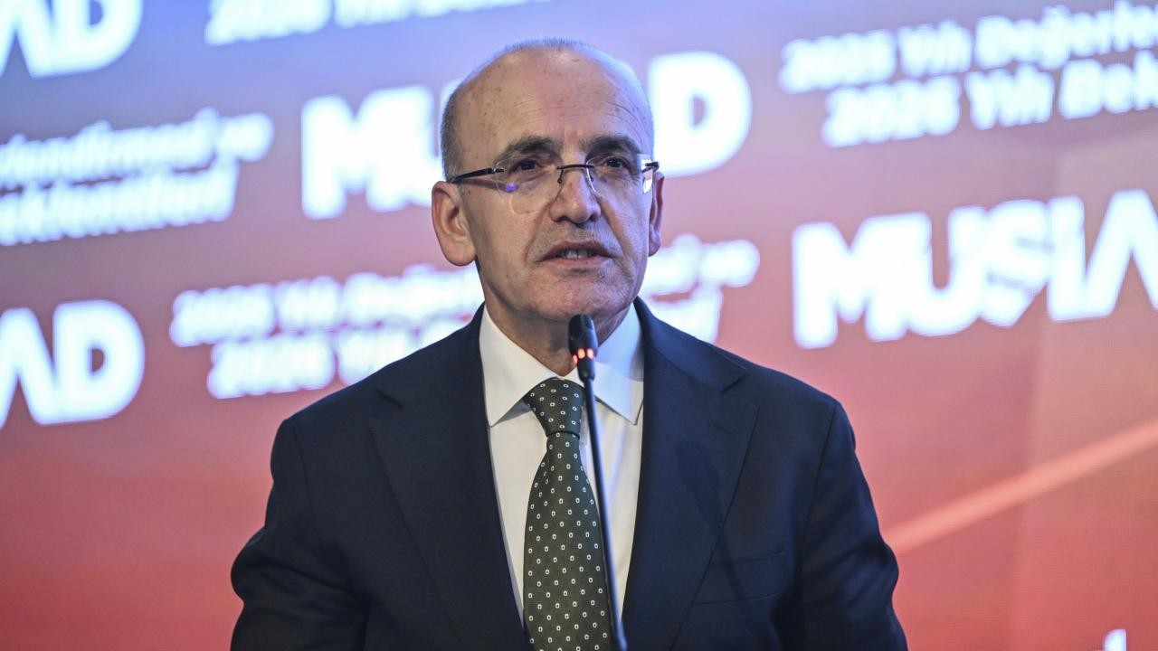 Bakan Şimşek: Hedefimiz enflasyonu 2026'da yüzde 20'nin altına indirmek