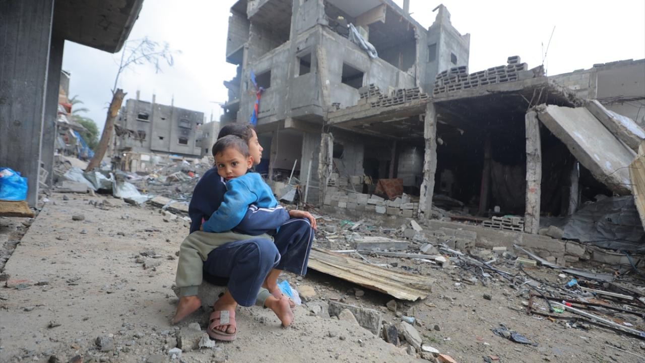 Katil İsrail'in, Gazze Şeridi'ne saldırılarında can kaybı 71 bin 409'a yükseldi