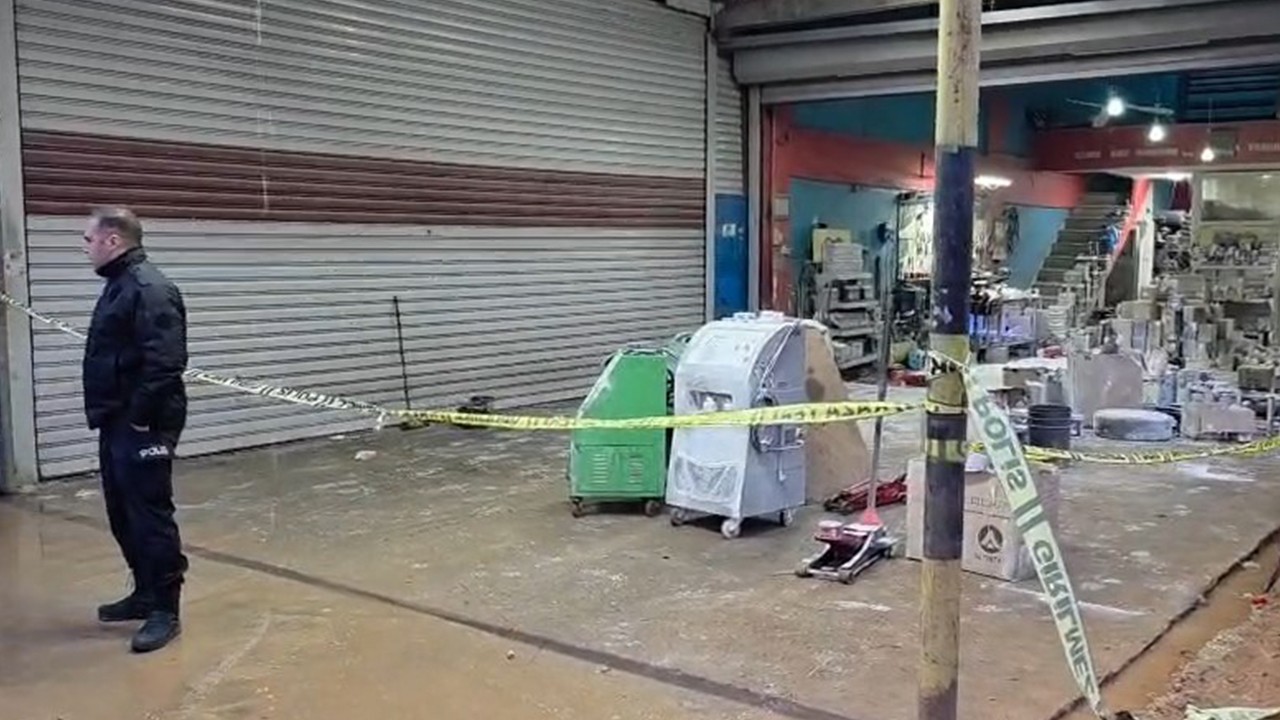 İş yerinde yanıcı madde atılan sobada patlama oldu: 1’i ağır, 4 yaralı