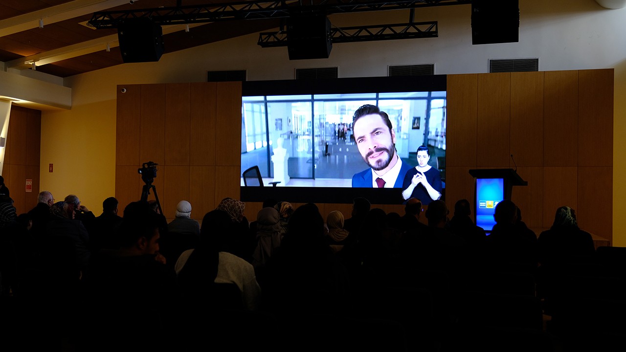 Konya Büyükşehir’den görme engellilere sesli betimlemeli film etkinliği