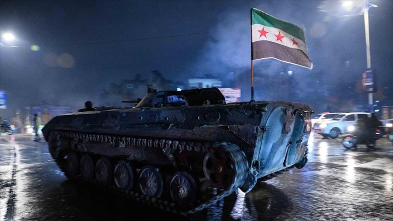 Suriye Savunma Bakanlığı, Fırat Nehri'nin batısındaki YPG/SDG işgal bölgesini askeri alan ilan etti