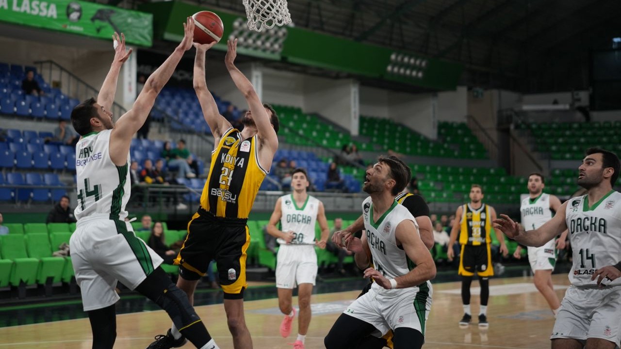 Konya Büyükşehir Federasyon Kupası'nda adını yarı finale yazdırdı