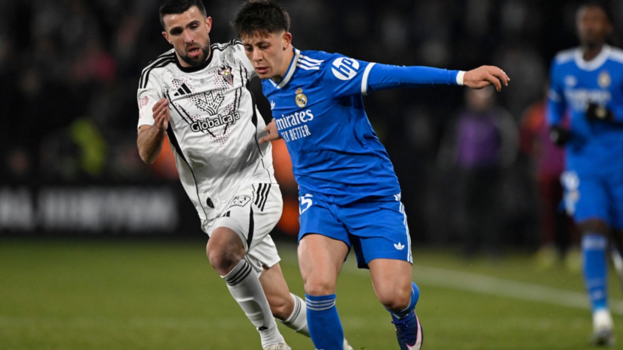 Arda'yı 90 dakika oynattı ama ilk maçında şoku yaşadı, koltuğu tartışılıyor: "Bu benim hatam"