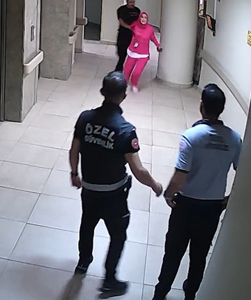 Hastanede boşanma aşamasındaki eşini vuran sanığa 22 yıl hapis