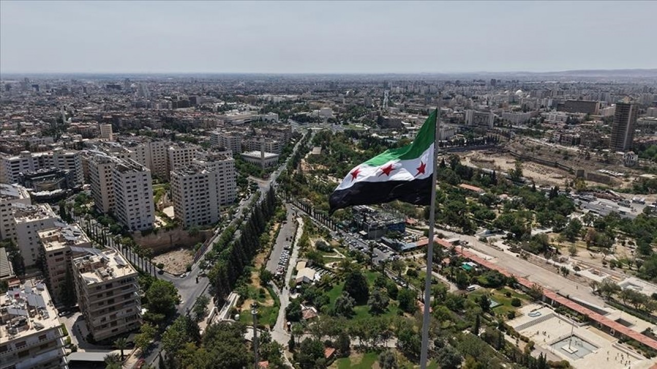 Suriye İçişleri Bakanlığı: YPG/SDG, DEAŞ'lı teröristlerin serbest bırakılmasından sorumludur