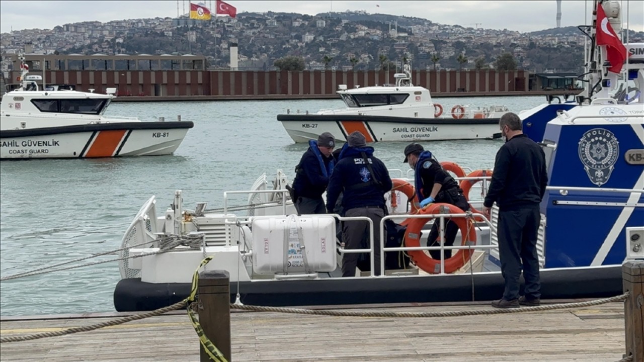 Denizde erkek cesedi bulundu