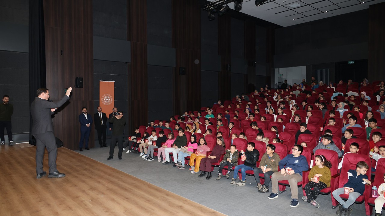 Başkan Kılca öğrencilerin mutluluğuna ortak oldu