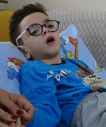 Grip sandılar, Boca virüsü çıktı! 7 yaşındaki Kaan 4 yıldır yatağa mahkum yaşıyor