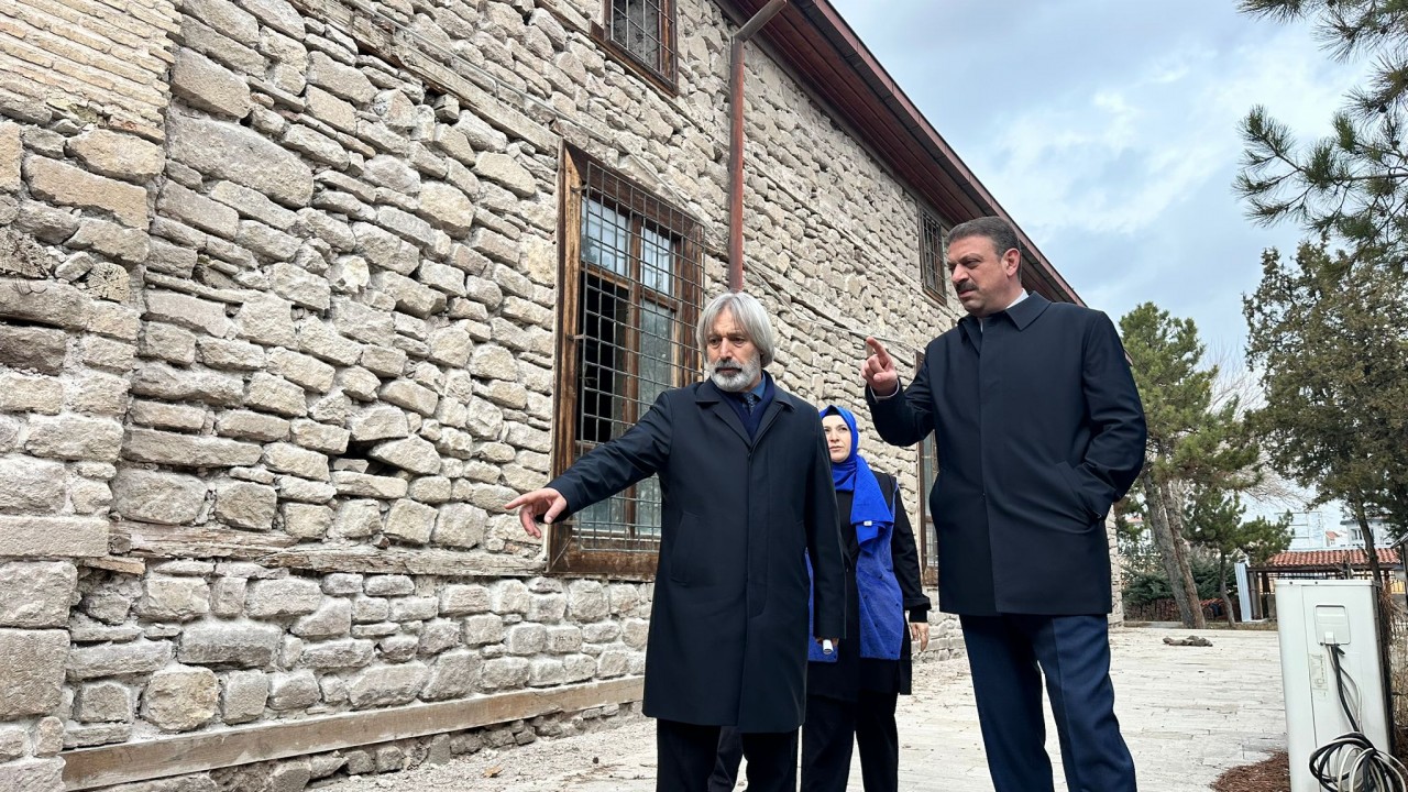Vakıflar Genel Müdürü Sinan Aksu, Konya’daki restorasyon ve aşevi projelerini inceledi