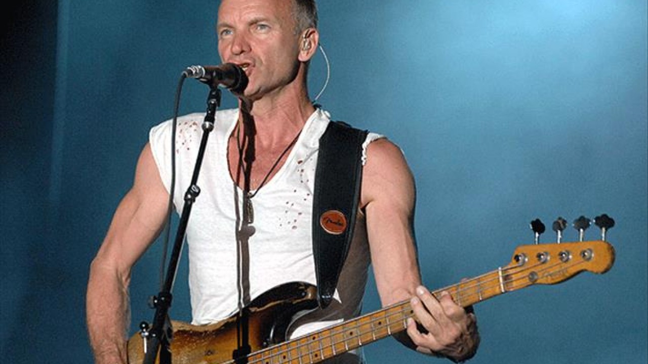 Desert Rose" adlı şarkıda Sting'le düet yapan Cezayirli şarkıcı kimdir?