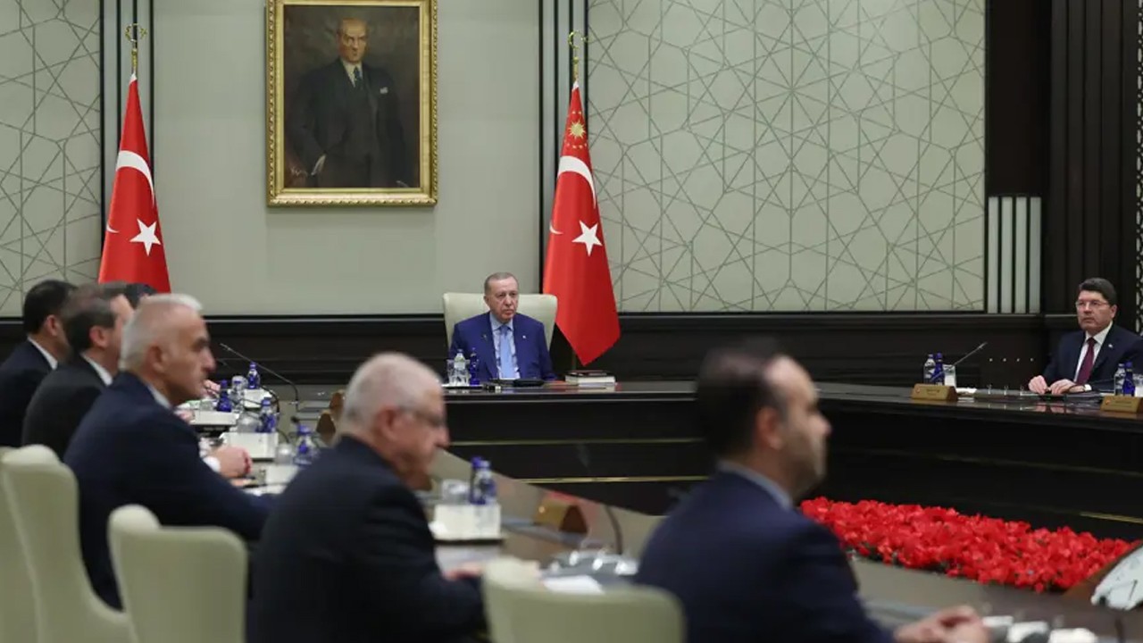 Kabine yarın toplanıyor: Gündem ABD-İran gerilimi