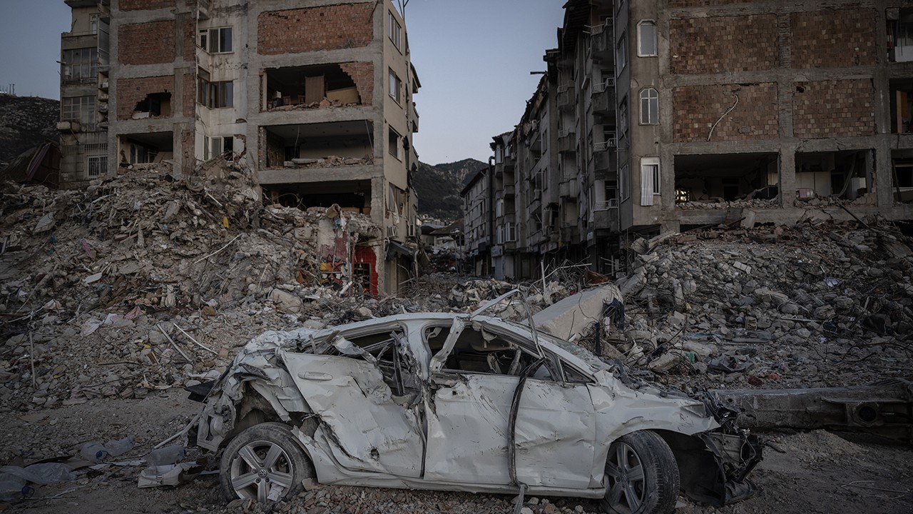 6 Şubat 2026 resmi tatil mi, okullar tatil edilecek mi?