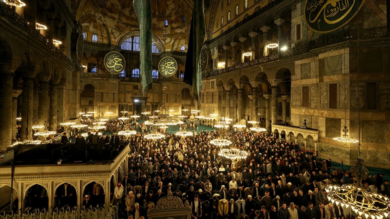 KADİR GECESİ NE ZAMAN,HANGİ GÜN? 2026 KADİR GECESİ TARİHİ