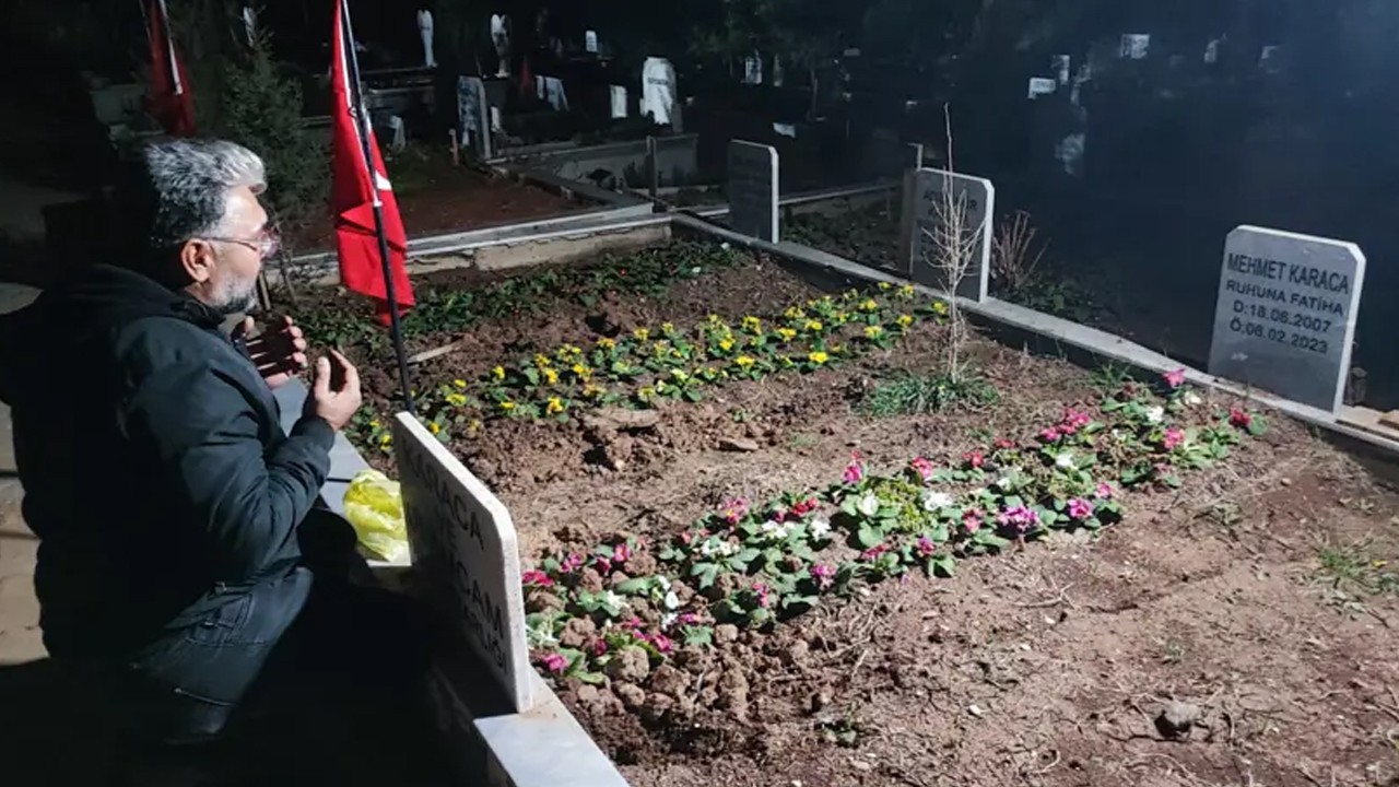 Ailesini toprağa veren baba enkazdan cenazesi çıkmayan kızını canlı bulabilmenin umuduyla yaşıyor