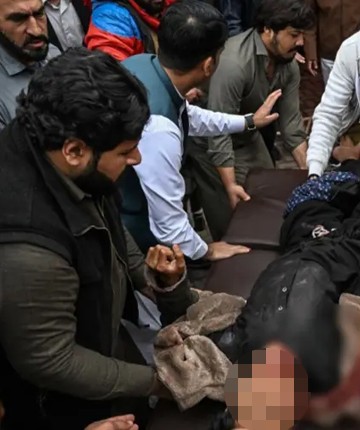 Cuma namazında camiye bombalı saldırı! Çok sayıda ölü ve yaralılar var