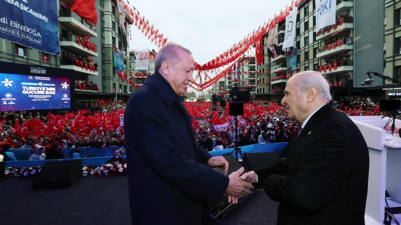 MHP Genel Başkanı Bahçeli: Devlet-millet tek nefes halinde devasa felakete karşı aynı safa katıldı