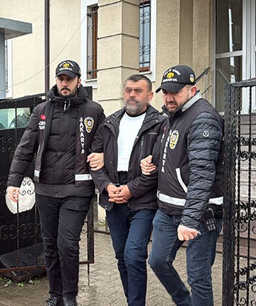Eşini ve MHP ilçe başkanını öldüren emekli polis tutuklandı