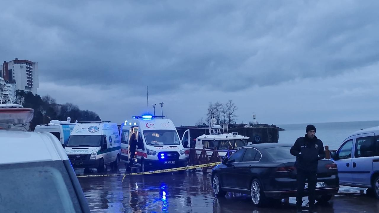 2 gündür haber alınamayan kadın kayalıklarda ölü bulundu