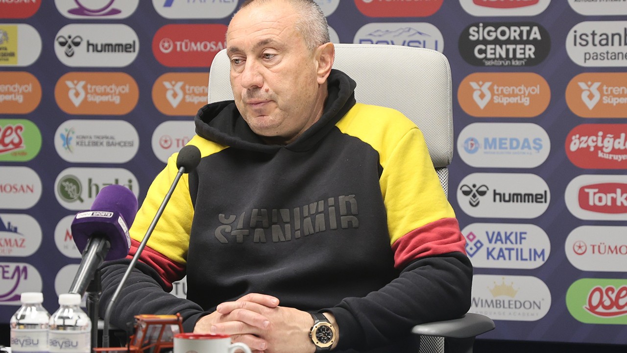 Göztepe Teknik Direktörü Stanimir Stoilov: "Ligimizde her puan çok değerli"