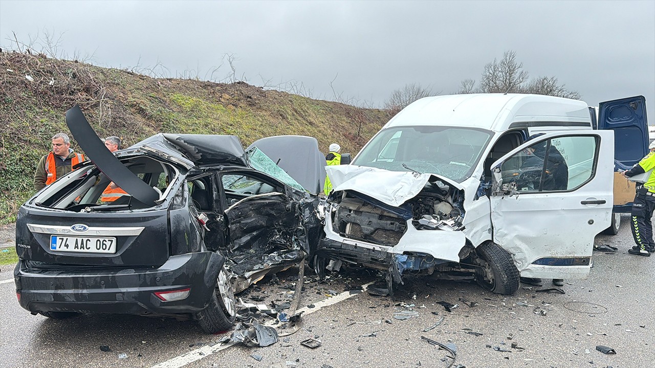 Polis memuru, emekliliğine 4 gün kala kazada hayatını kaybetti