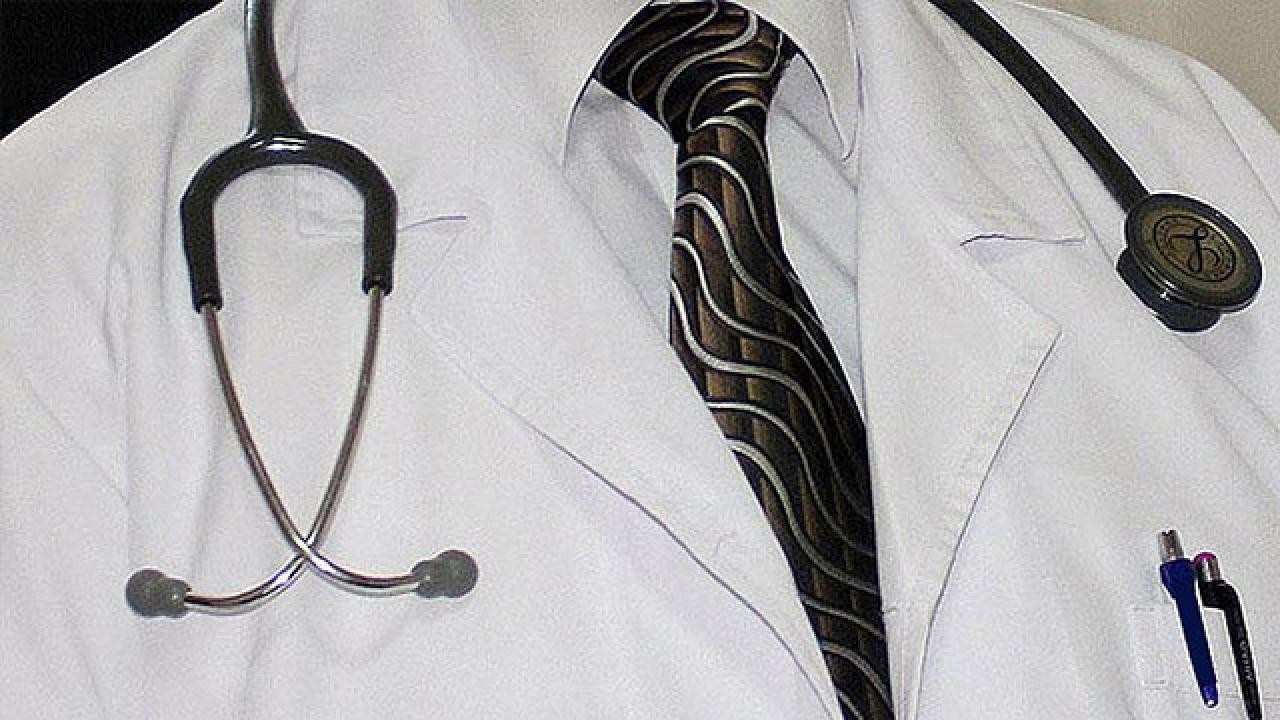 2 doktor “rüşvet” suçlamasıyla gözaltına alındı